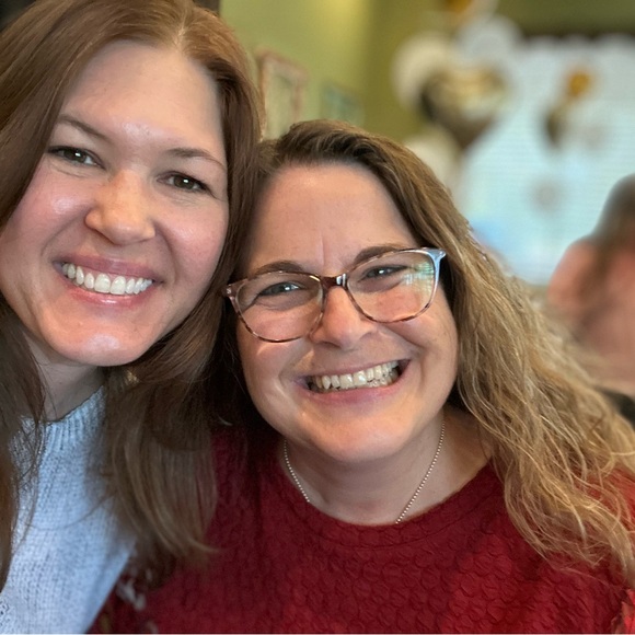 Meet your Posher, Crystal - Picture 3 of 4